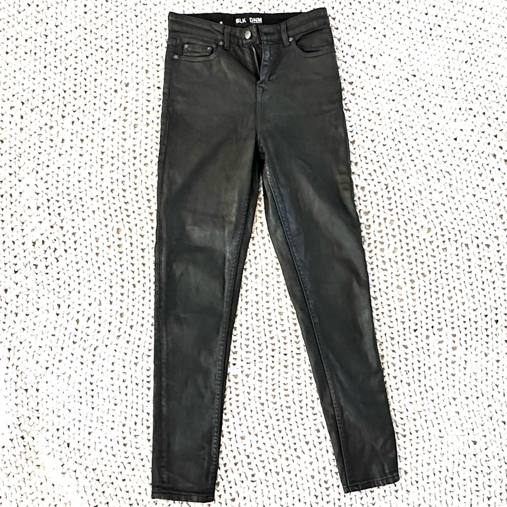 BLK DNM Jeans 8 Cooper Black Women